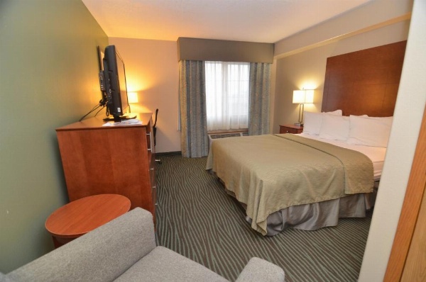 AmericInn by Wyndham Des Moines Airport image 21