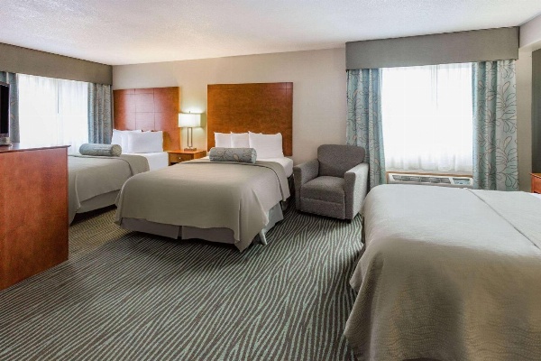 AmericInn by Wyndham Des Moines Airport image 5